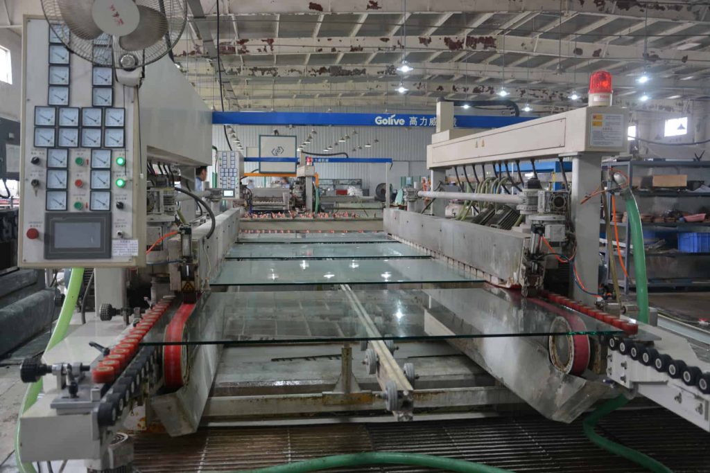 Glass processing machine