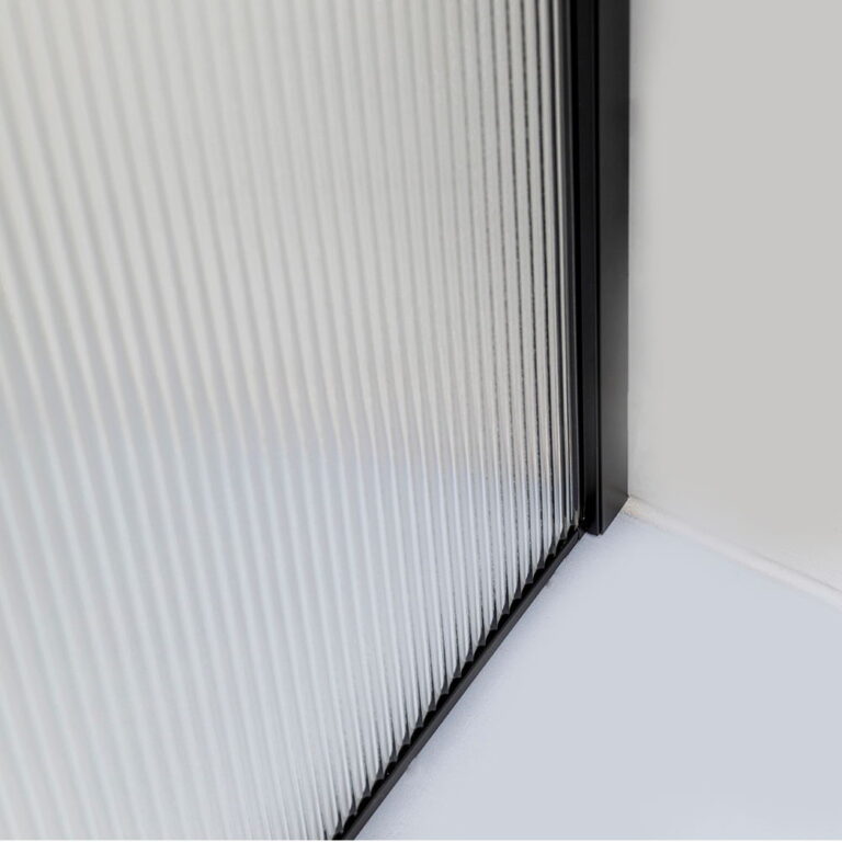 7 Fixed French Shower Doors Ultra Moru pattern glass (5)_看图王