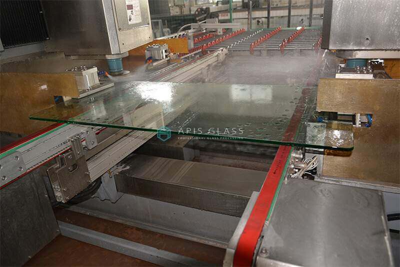 Radius corners for furniture glass.jpg