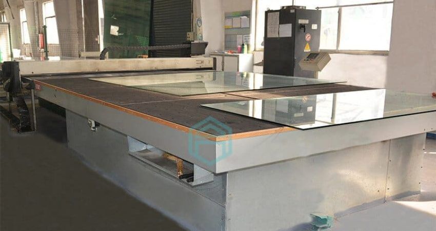 cutting machine for interior tempered glass.jpg