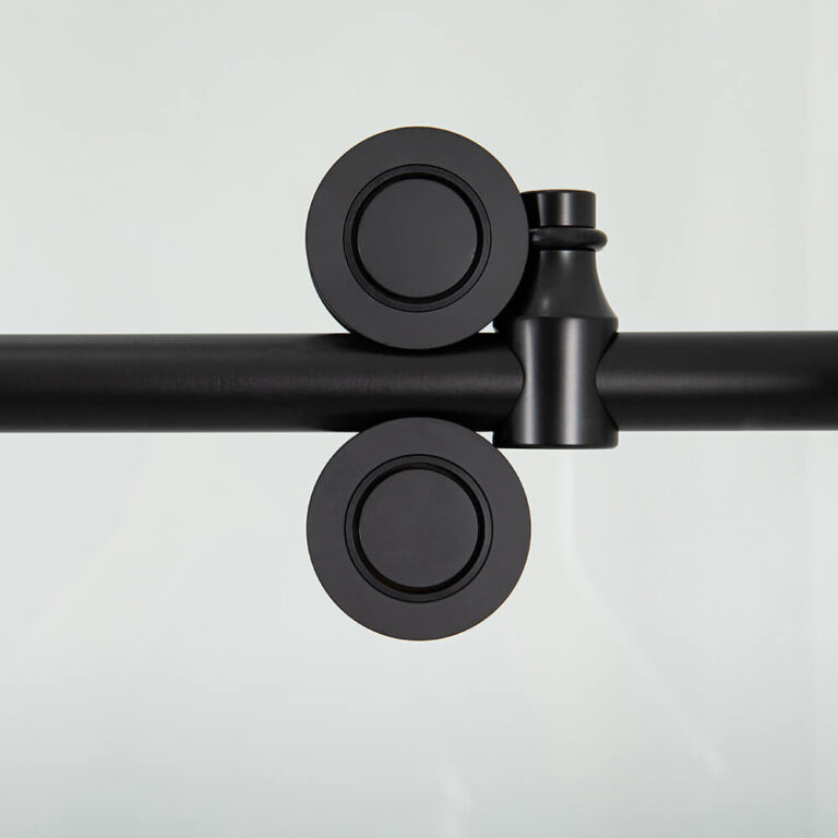 Bath tub Frameless sliding shower doors Matte Black APISGLASS (10)