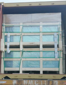 Shower doors Plywood crate packaging1_看图王 233x300.jpg