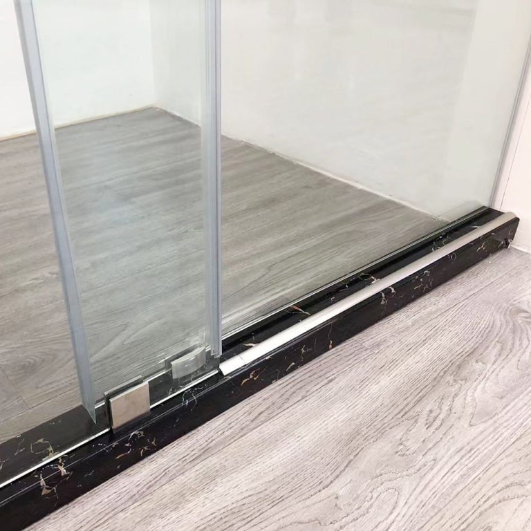 Frameless sliding shower door2