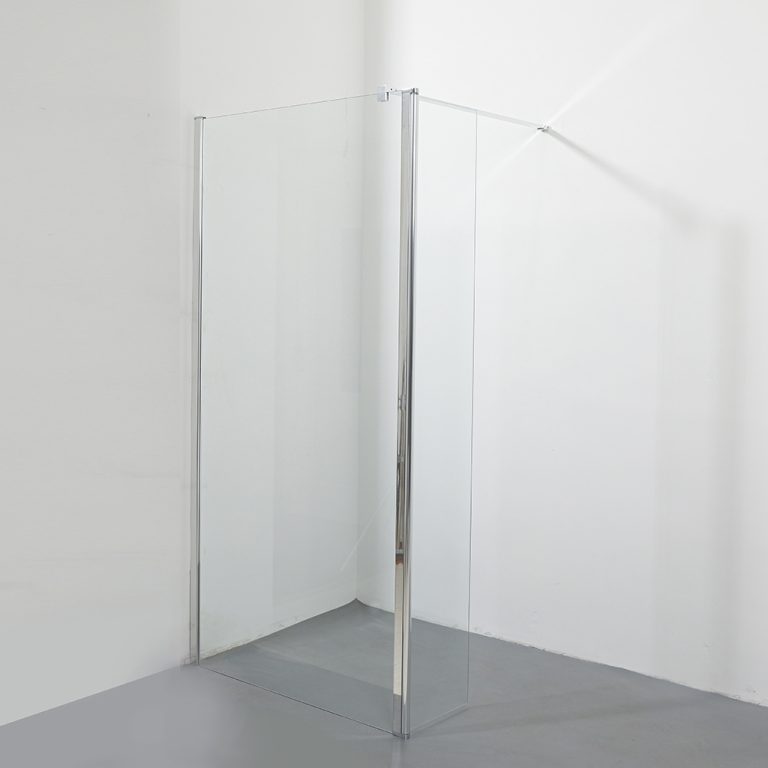 3 One fixed door with return panel